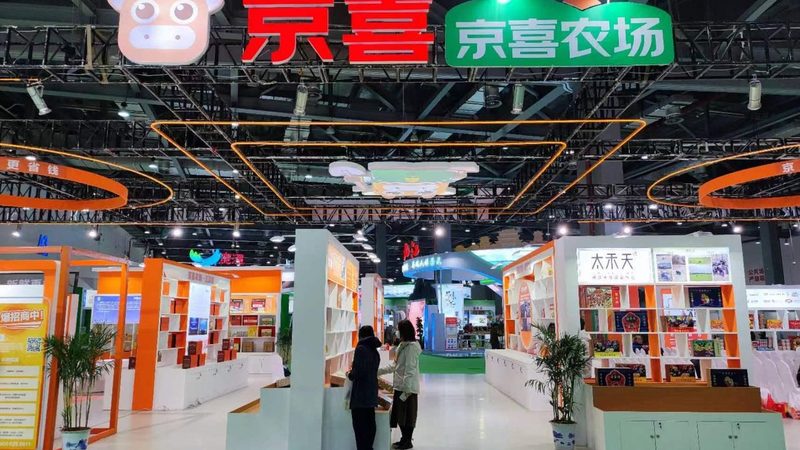 从“免费”到“真香”：广告设计软件到底怎么选